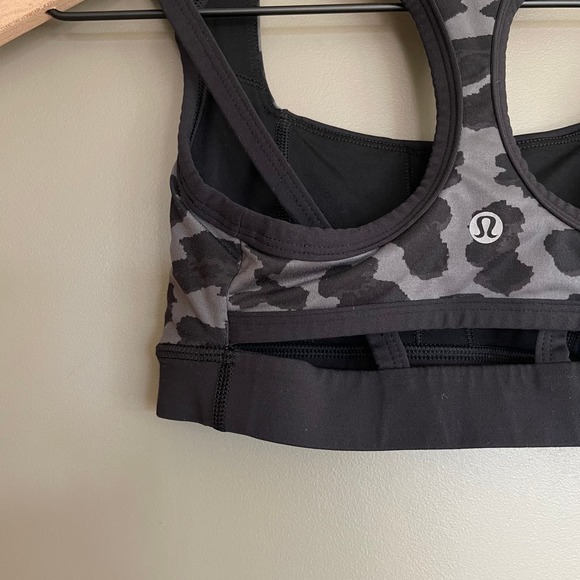 Lululemon Splendour Bra Black Grey Cheetah Print Sz 2 Strappy Back Gym Athletic‎ - Picture 14 of 16